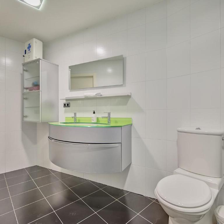 Apartamento la Mayor by Clabao - Three-Bedroom Apartment - 24