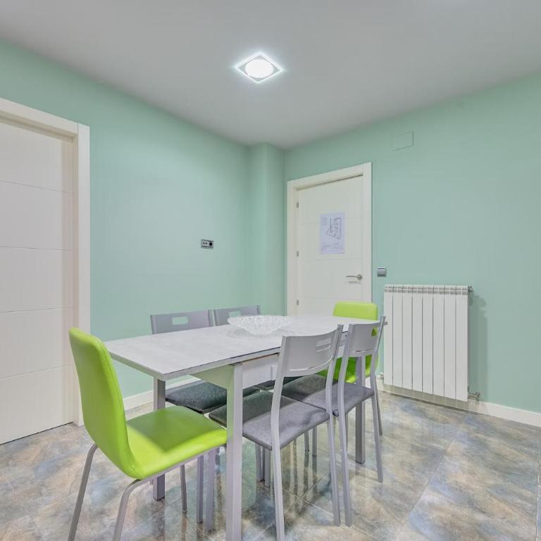 Apartamento la Mayor by Clabao - Three-Bedroom Apartment - 30
