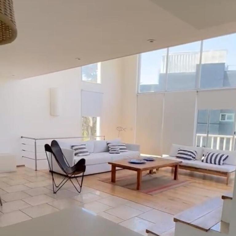Casa con vista al mar sobre médano - Three-Bedroom House - 3