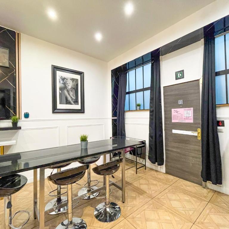 Urban Flat 55 - ATELIER MARILYN MONROE - Appartement - 26