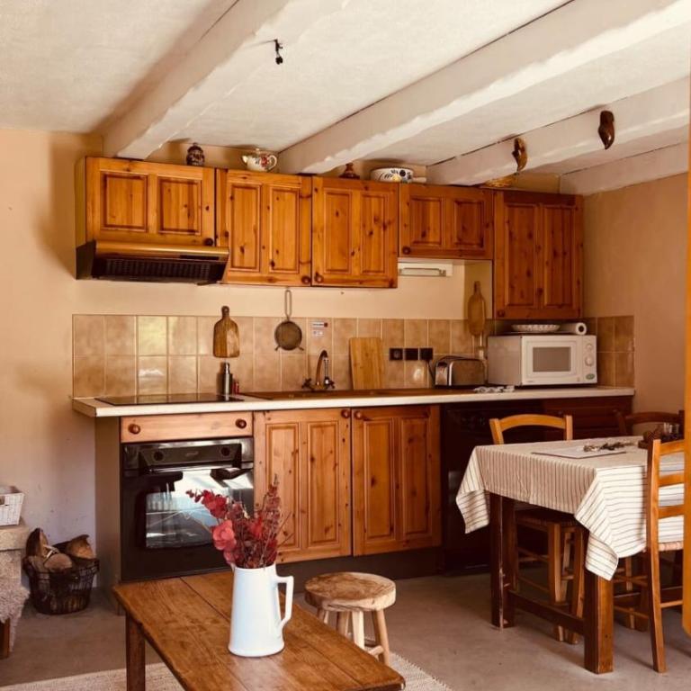 Grange pour 6 personnes avec studio indépendant - Chalet 2 Chambres - 11
