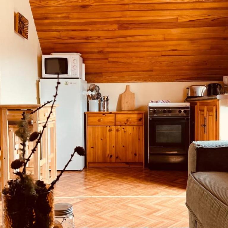 Grange pour 6 personnes avec studio indépendant - Chalet 2 Chambres - 33