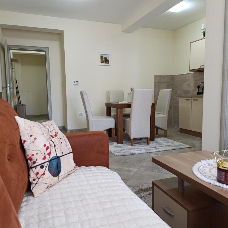 Aurora I&N Apartmani Zlatibor - One-Bedroom Apartment - 9