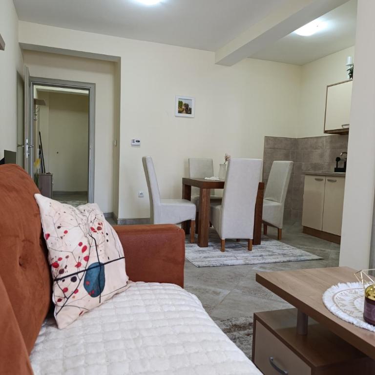Aurora I&N Apartmani Zlatibor - One-Bedroom Apartment - 10