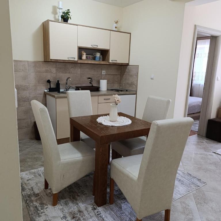 Aurora I&N Apartmani Zlatibor - One-Bedroom Apartment - 13