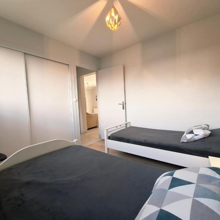 Maison rénovée à 300 m de la plage - Maison 3 Chambres - 13