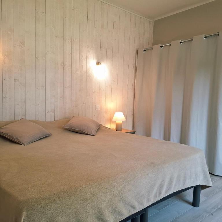 Maison rénovée à 300 m de la plage - Maison 3 Chambres - 3