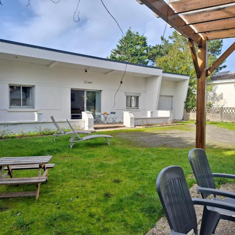 Maison rénovée à 300 m de la plage - Maison 3 Chambres - 5