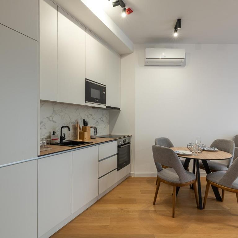 Stunning Bečići Apartment - One-Bedroom Apartment - 4