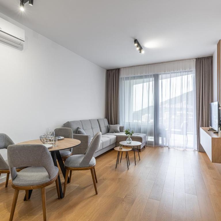 Stunning Bečići Apartment - One-Bedroom Apartment - 5