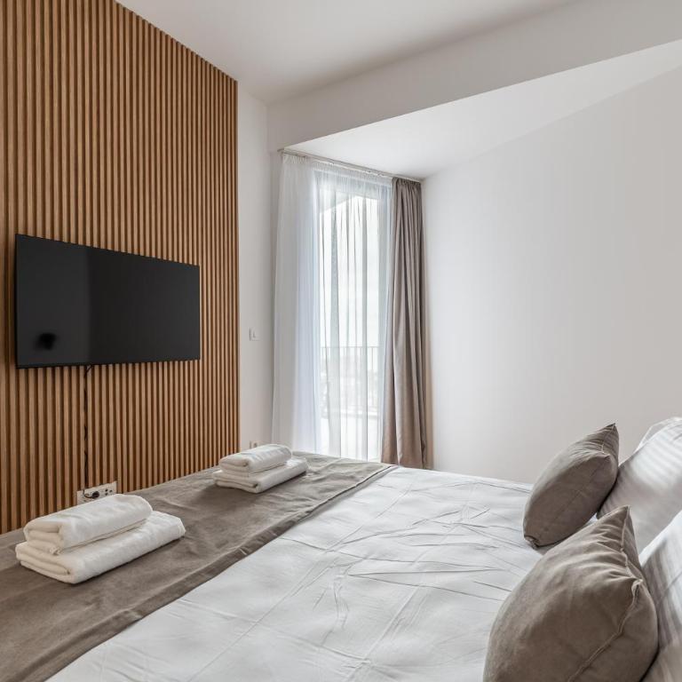 Stunning Bečići Apartment - One-Bedroom Apartment - 10