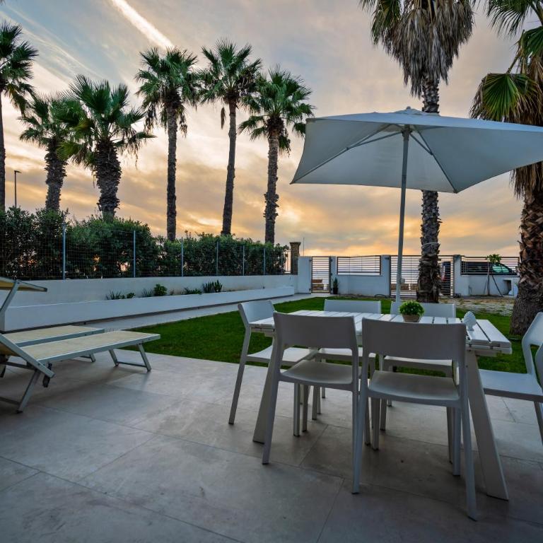 Lo Stagnone Beachfront Apartment Kailani - Two-Bedroom Apartment - 24