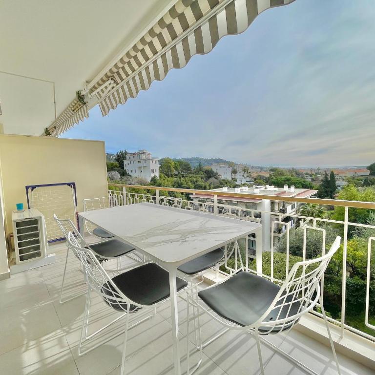 Cannes Appartement 3 pièces vue mer - Appartement 2 Chambres - 24