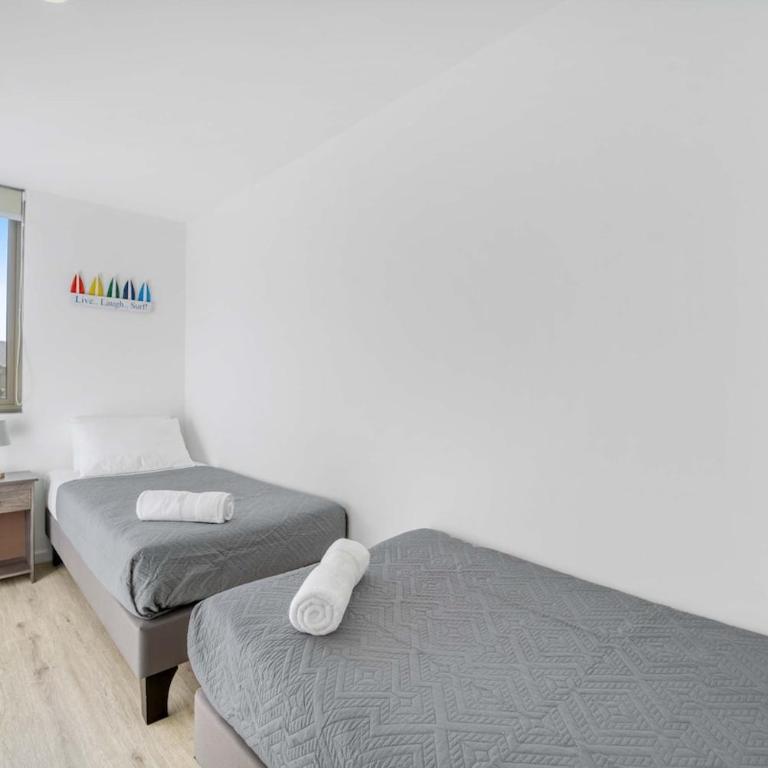 Puyai Breeze with Balcony & Free Parking, 6 guest, Cozy - Three-Bedroom Apartment - 2