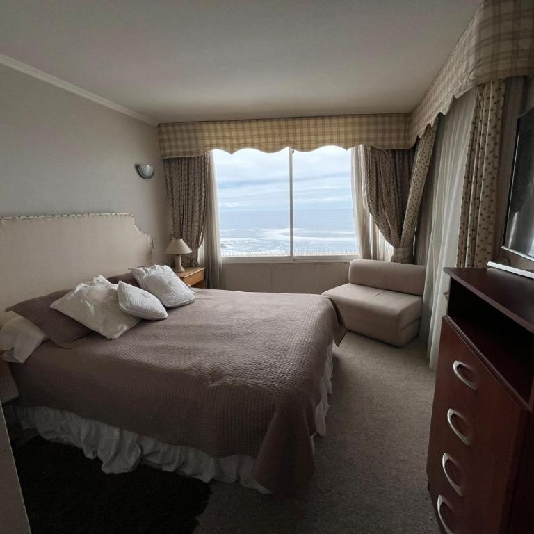 Amplio y comodo departamento familiar - Three-Bedroom Apartment - 3