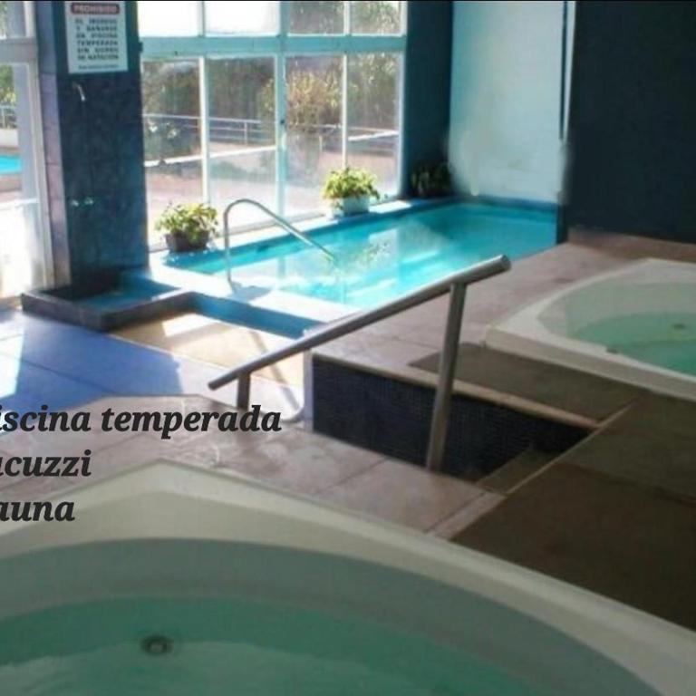 Amplio y comodo departamento familiar - Three-Bedroom Apartment - 11