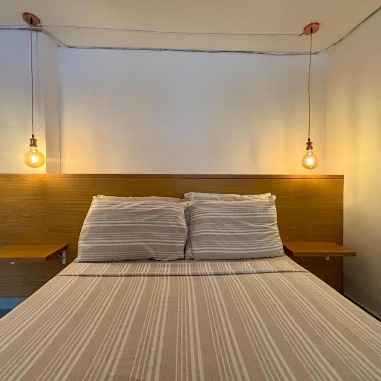 Apartaestudio en Laureles-plaza mayor-Av 33-laundry-wifi - Studio - 7