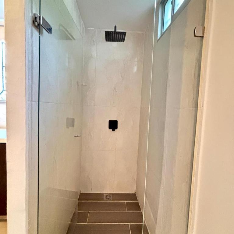 Apartaestudio en Laureles-plaza mayor-Av 33-laundry-wifi - Studio - 8