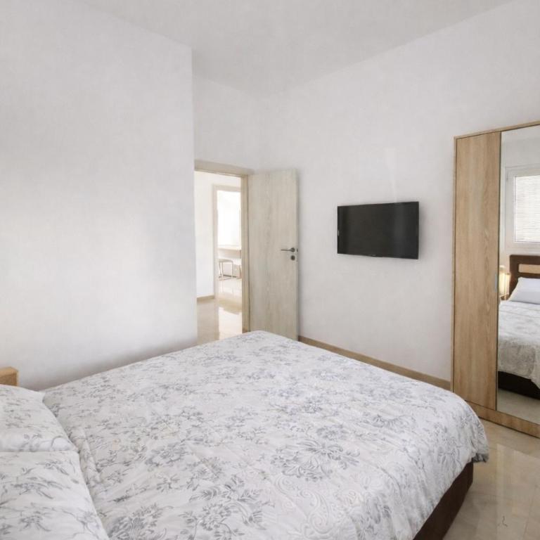 Viktor - Two-Bedroom Apartment - 6