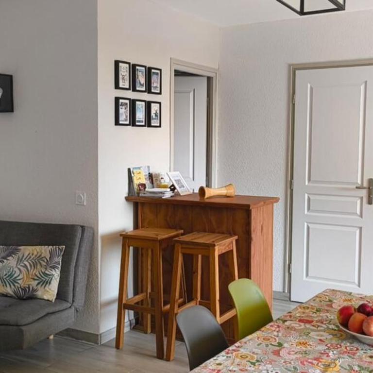 Nice A-C apartment for 6 between the sea and the mountain - Ferienhaus - 4