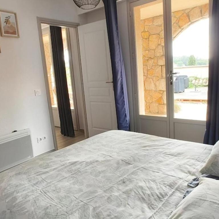 Nice A-C apartment for 6 between the sea and the mountain - Ferienhaus - 7