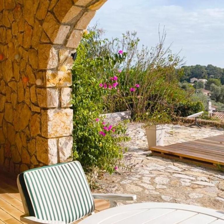 Nice A-C apartment for 6 between the sea and the mountain - Ferienhaus - 12