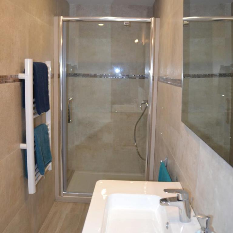 Beach hiking or pool Everything is possible here - Appartement 1 chambre - 9