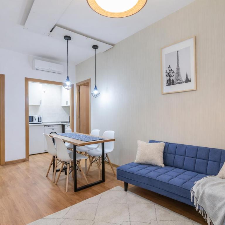 Collection Plaza de España - One-Bedroom Apartment - 15