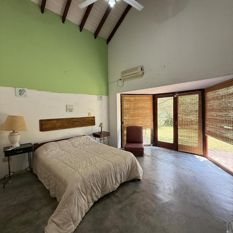 Casa Quinta frente al río y 7 minutos del centro - Casa de 3 dormitorios - 2