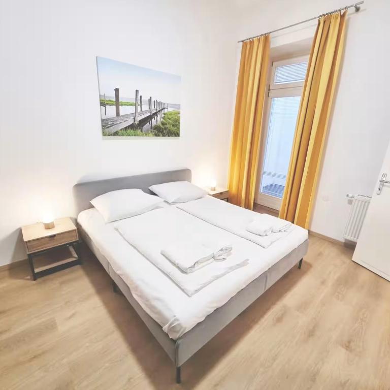 Apartments Tatiy - Three-Bedroom Apartment with View - 1