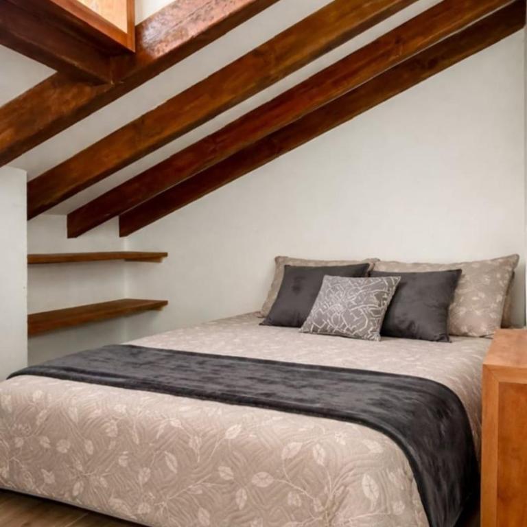 Boutique La Gloria - Three-Bedroom Apartment - 8