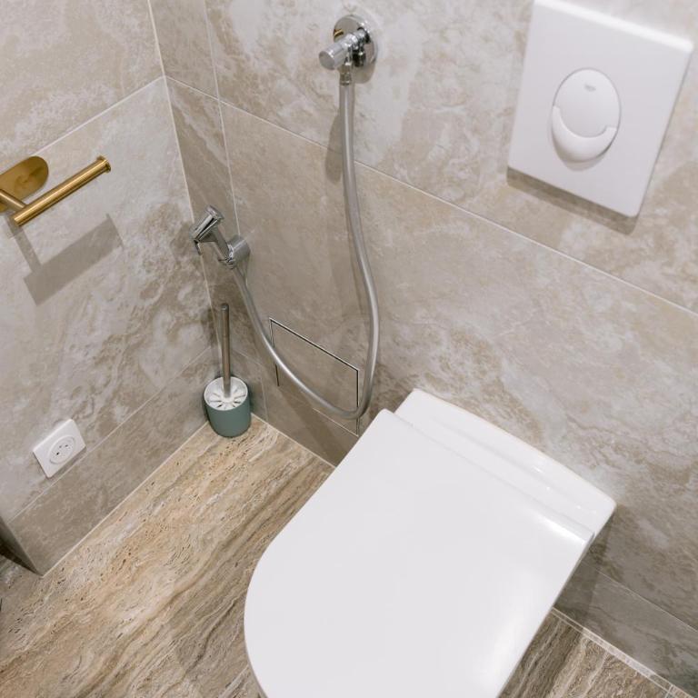 Grand Appartement 90 m2 - 4 Lits -Quartier Imperial - Gare - Centre-ville - Appartamento con 2 Camere da Letto - 27