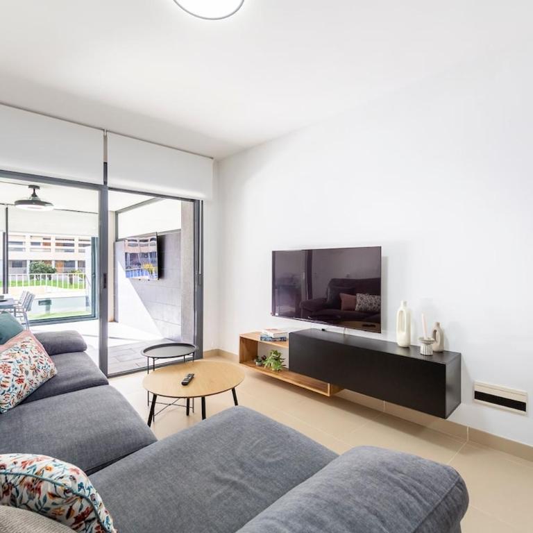 Bomboncito Beach - Two-Bedroom Apartment - 9