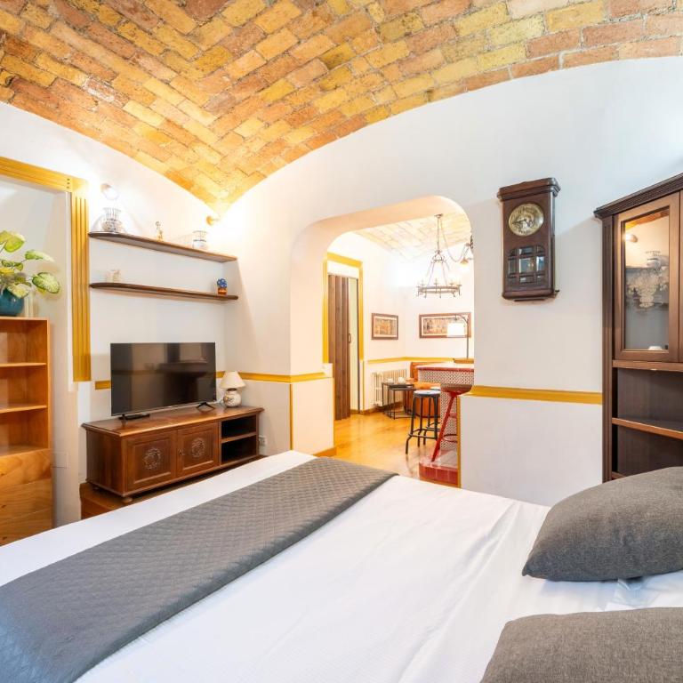 The British Corner, Central Cozy Loft with Garden 10 Min From Center - Appartamento con 1 Camera da Letto - 11