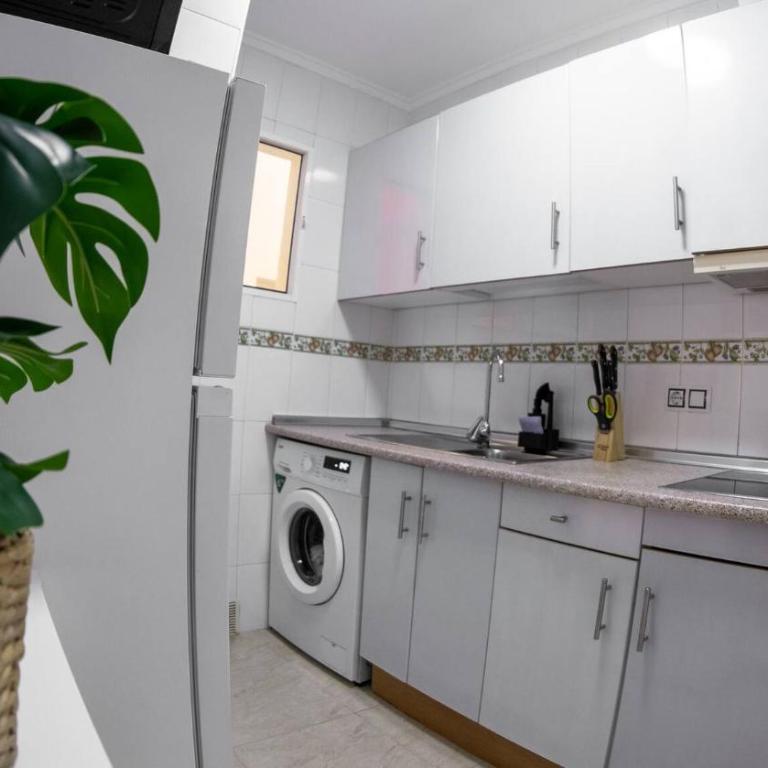 Torreviejar with garage and pool - Apartamento - 4