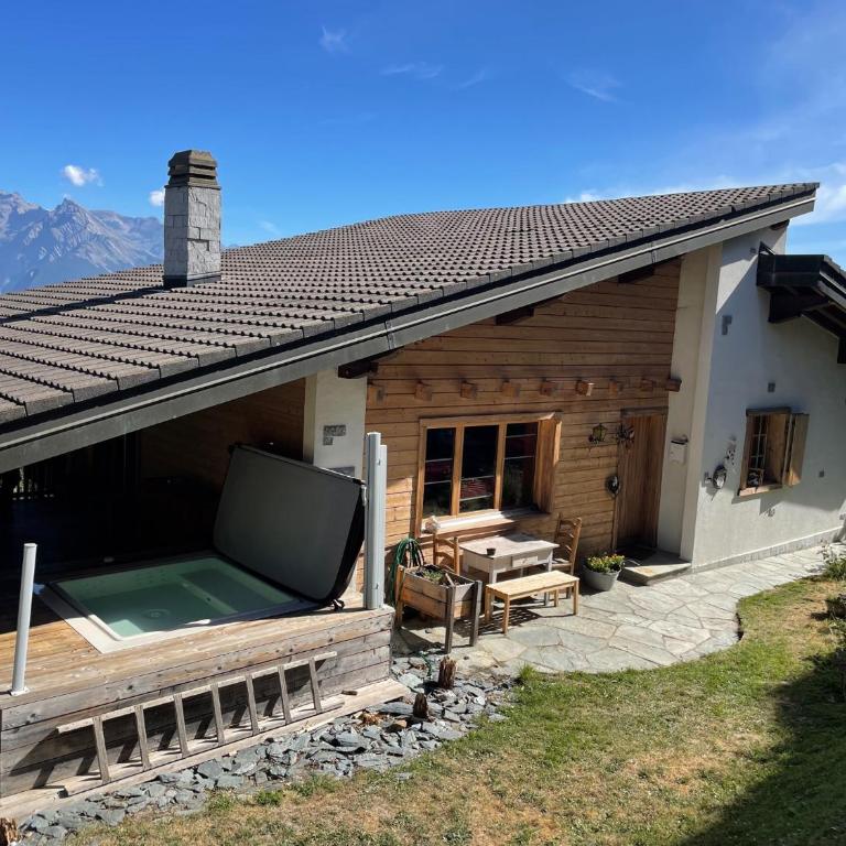 Chalet cosy Le Bouquetin jacuzzi et sauna idéal familles & couples vue imprenable - Chalet - 2