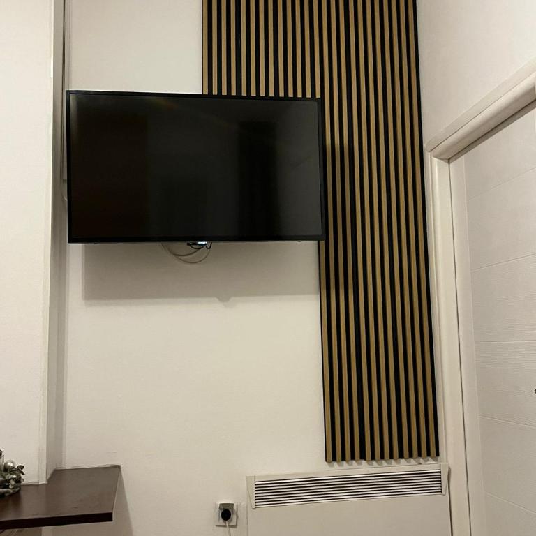 Apartman V&V - One-Bedroom Apartment - 2