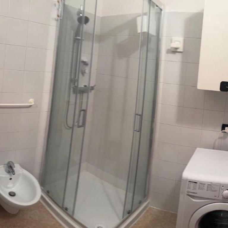 Casa IN 10 - Appartamento con 1 Camera da Letto - 10