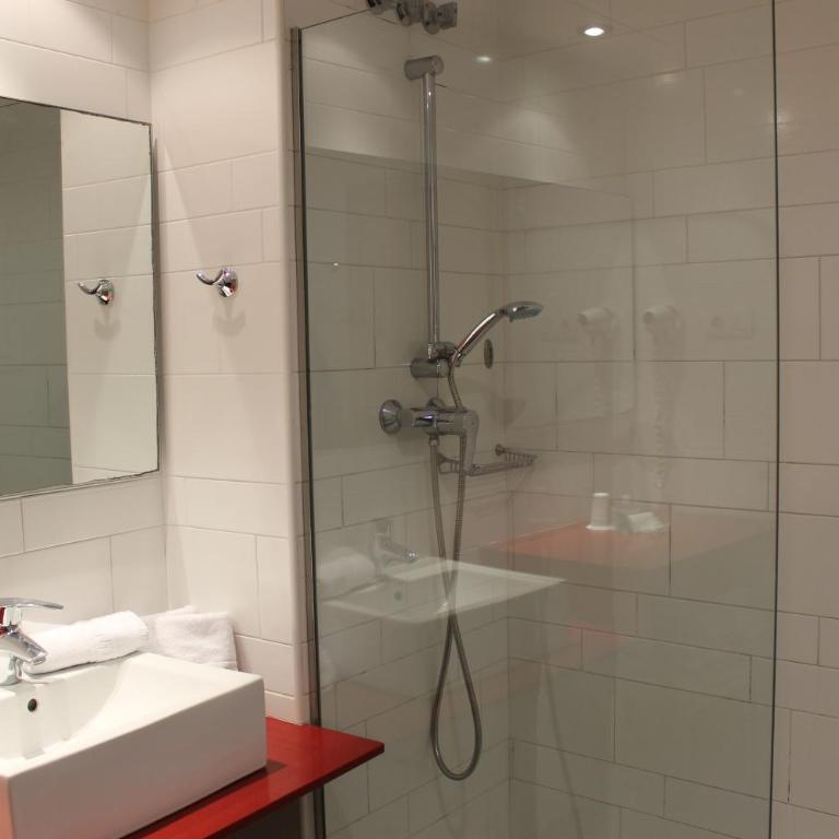 Apartaments Ciutat Vella - Two-Bedroom Apartment - 17