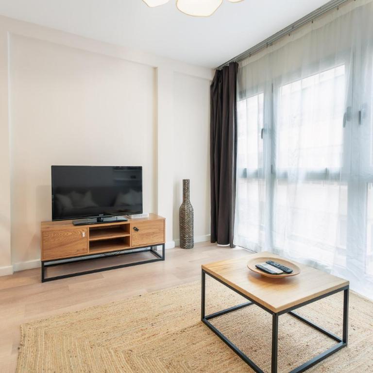Bright loft city centre by United Renters - One-Bedroom Apartment - 18