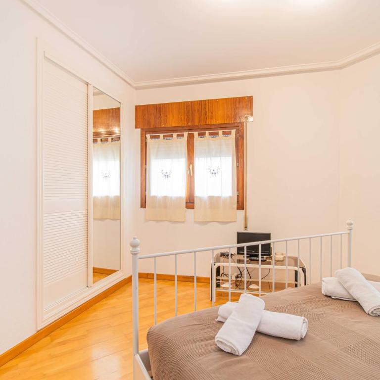 Amplio apartamento junto a la Basílica del Pilar by CABANA Rentals - Apartamento de 1 dormitorio - 3