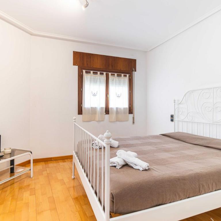 Amplio apartamento junto a la Basílica del Pilar by CABANA Rentals - Apartamento de 1 dormitorio - 1