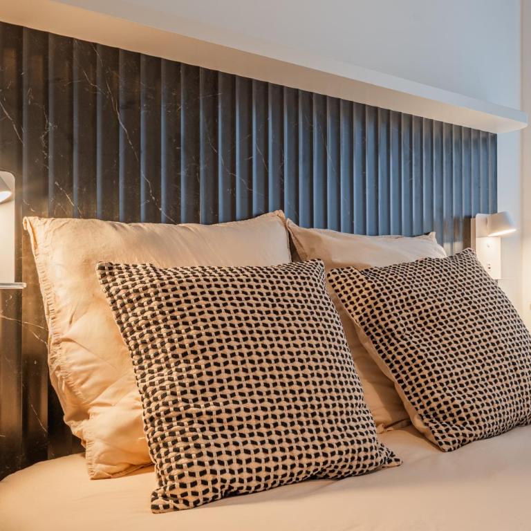 Suite Cathédrale Héritage - Three-Bedroom Apartment - 16