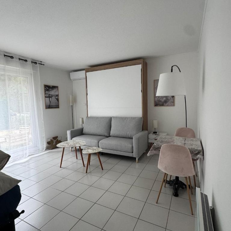 Mon Appart avec Terrasse et Piscine - Appartement avec Terrasse - 7