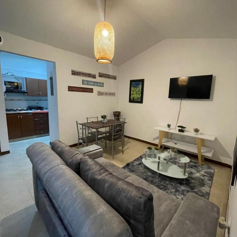 Apartamento Campo 1 para 8 personas garaje y transporte - Three-Bedroom Apartment - 6