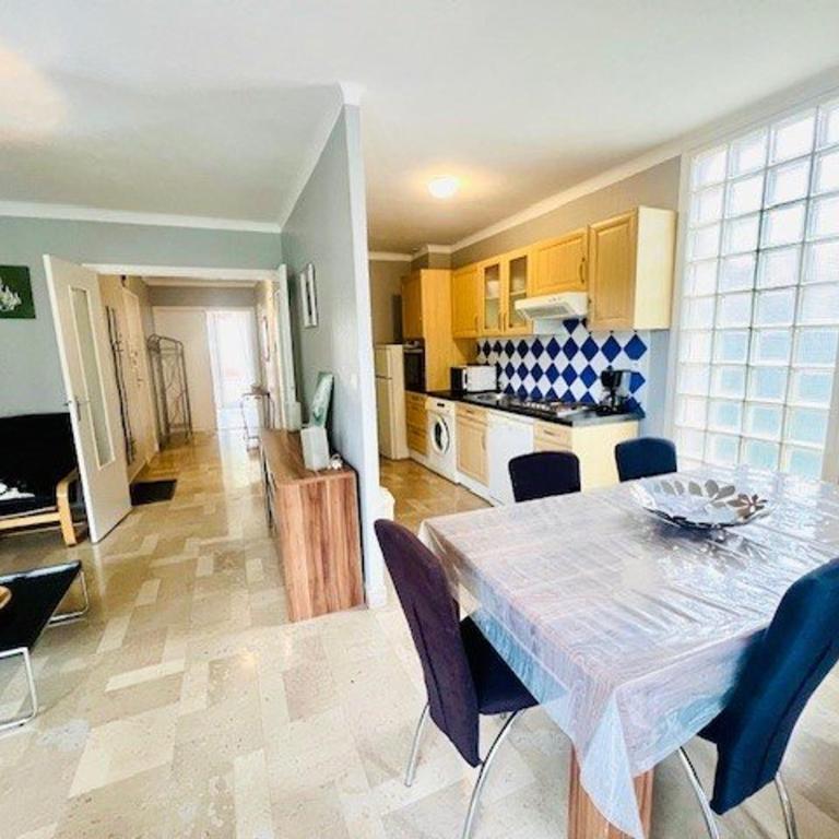 Appartement F2 avec terrasse, 3 pers, proche cures et centre-ville, Amélie-les-Bains - Appartement 1 Chambre - 4