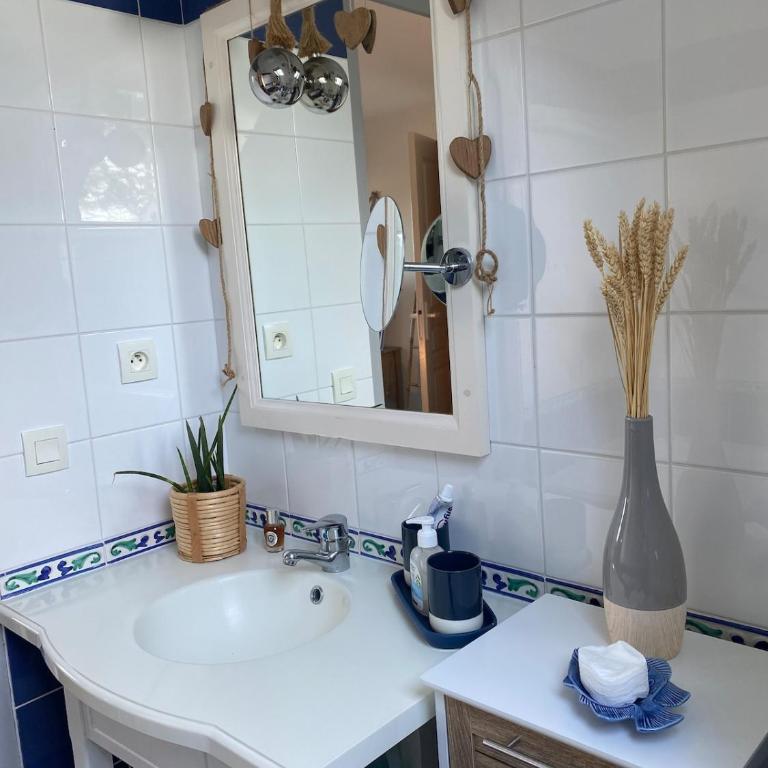 Ty-Caïrn - bel appartement, une chambre 2 à 4 personnes avec vue piscine et port crouesty - Appartement 2 Chambres - 32