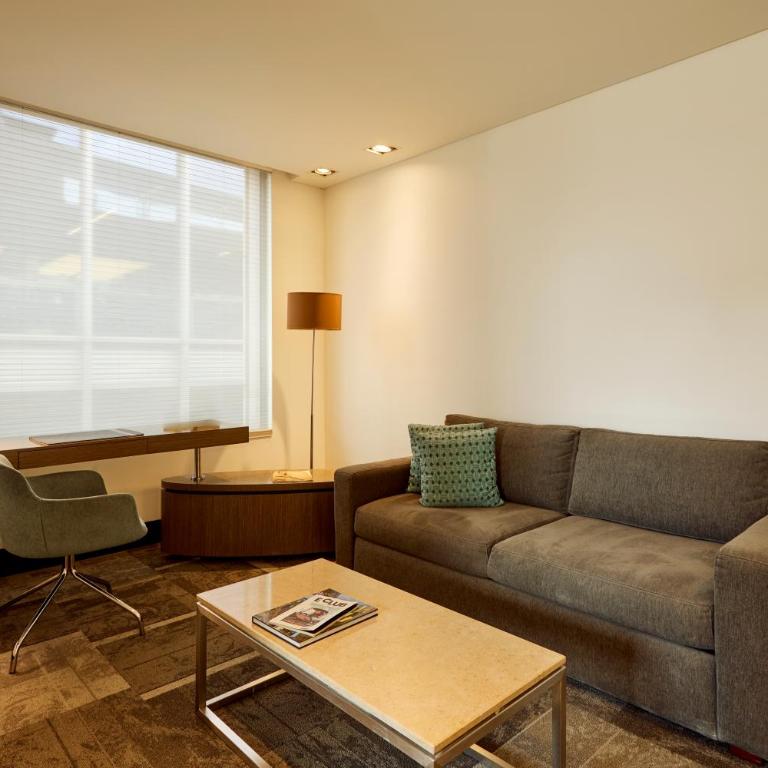 EK Hotel By Preferred Hotels Group - Suite Junior - 1