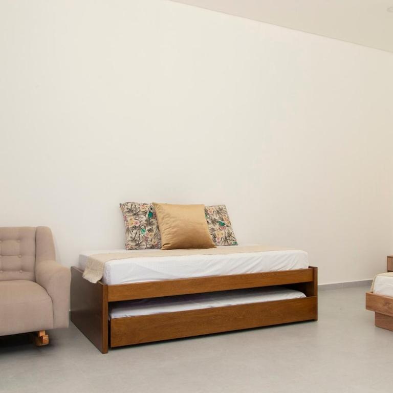 Villa with Pool, Jacuzzi, and Nature - Villa - 6