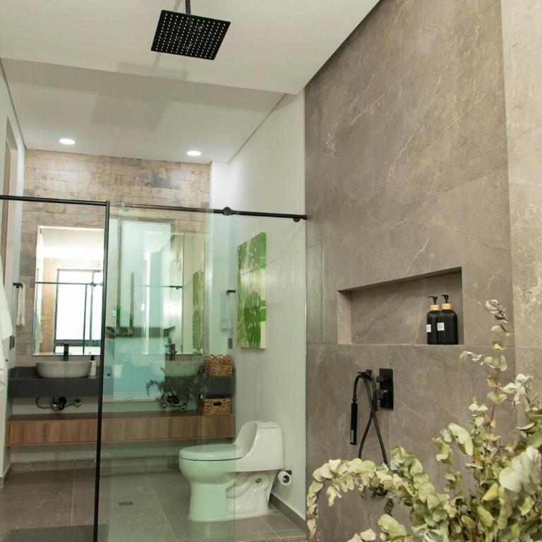 Villa with Pool, Jacuzzi, and Nature - Villa - 45